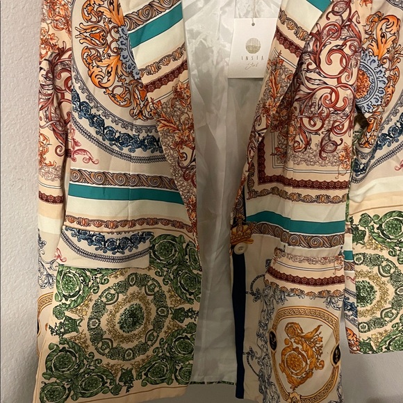 Elegant Multicolor Patterned Blazer - Picture 10 of 10